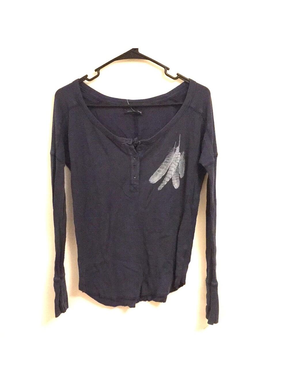 American Eagle long sleeves t-shirt NWT XS blue
